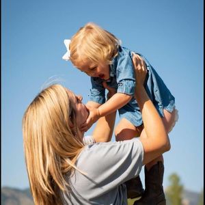 Meet your Posher, Lauren